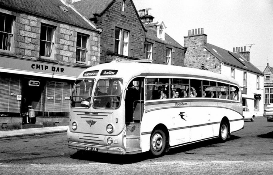  AEC Reliance MU3RV Burlingham Seagull (C41F) 1957 года  (UK) (фото 1 из 2)